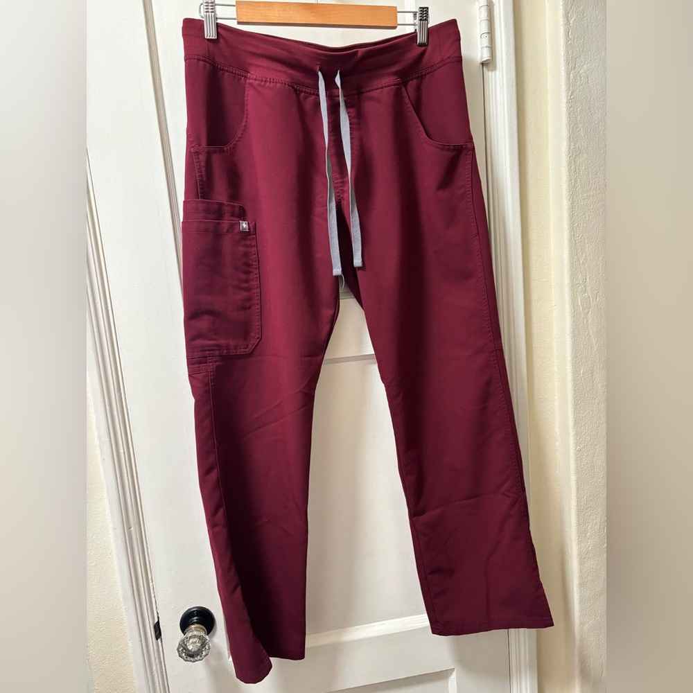 Figs women’s Kade scrub pants